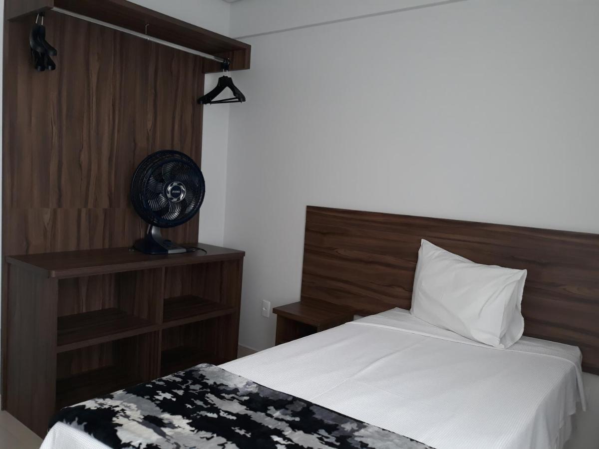 Manhattan Apart Hotel Caratinga エクステリア 写真