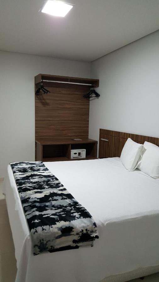 Manhattan Apart Hotel Caratinga エクステリア 写真